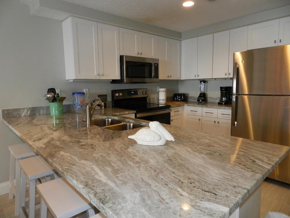 Vacation In Comfort And Luxury - 3 Bedroom Direct Oceanfront - Wyndham Ocean Walk Resort 2425 Daytona Beach Extérieur photo